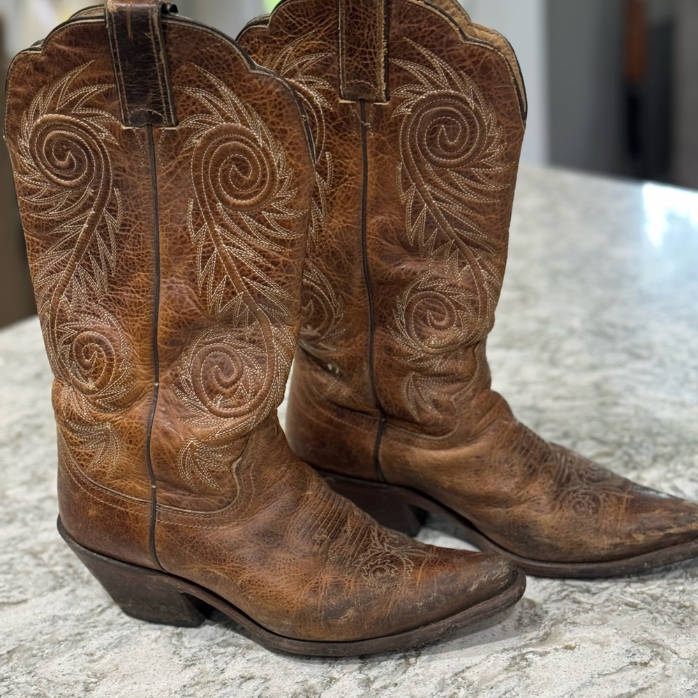 Justin Boots Brown Heeled Cowboy Boots